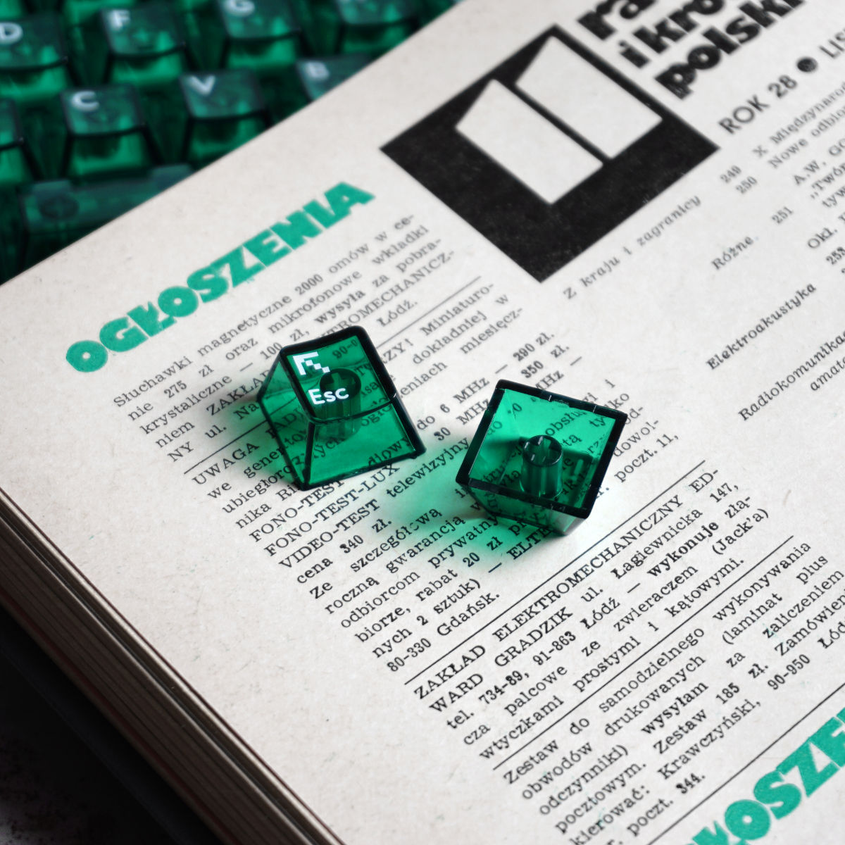 Prześwitujące keycapy do klawiatury mechanicznej Aifei Crystal Green