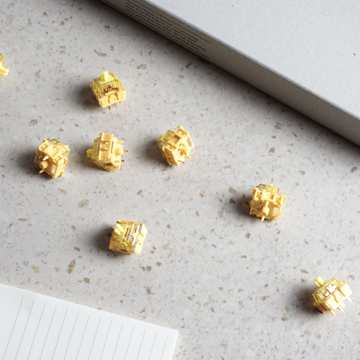 Switche Liniowe Akko V5 Creamy Yellow Pro