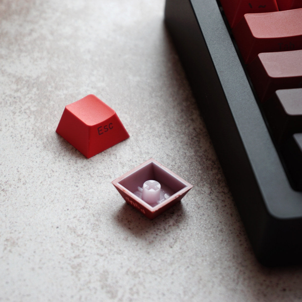 Czerwone keycapy doubleshot PBT