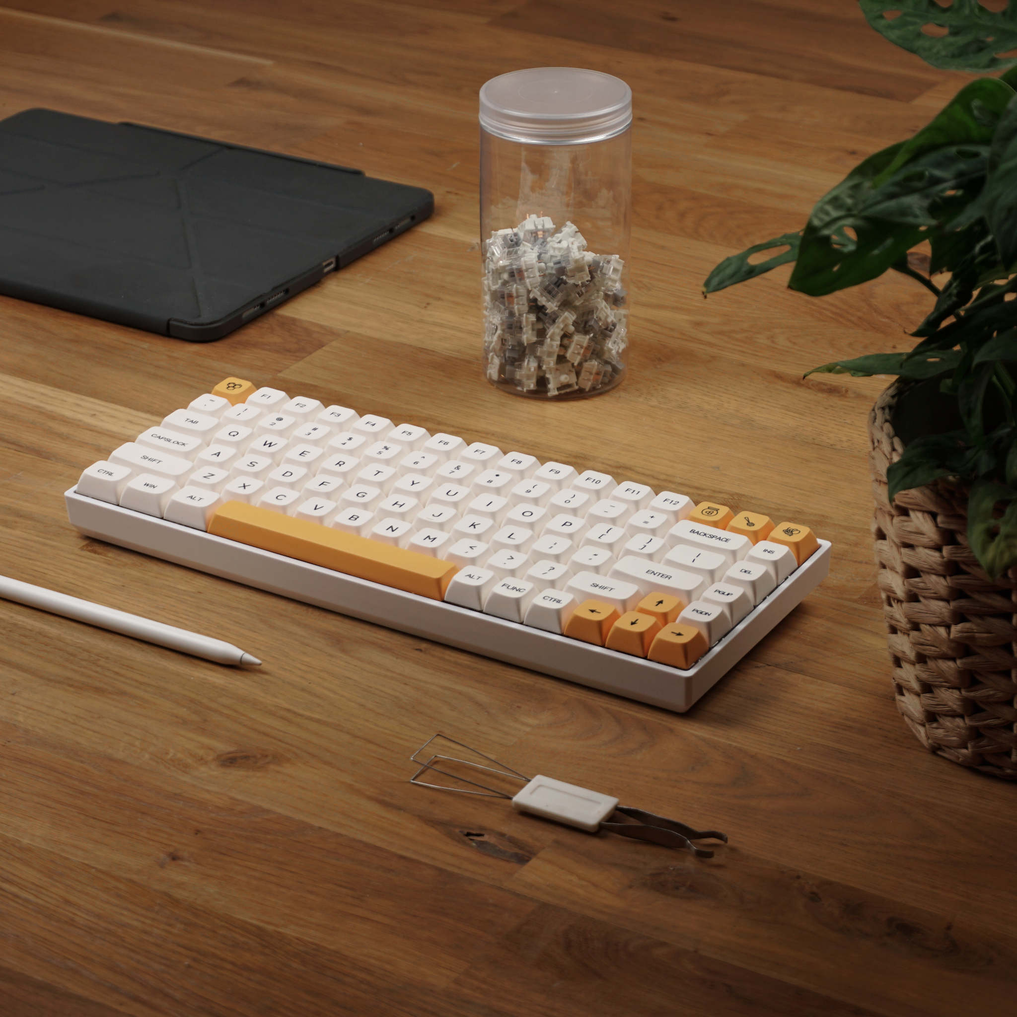 Keycaps do klawiatury mechanicznej biało żółte