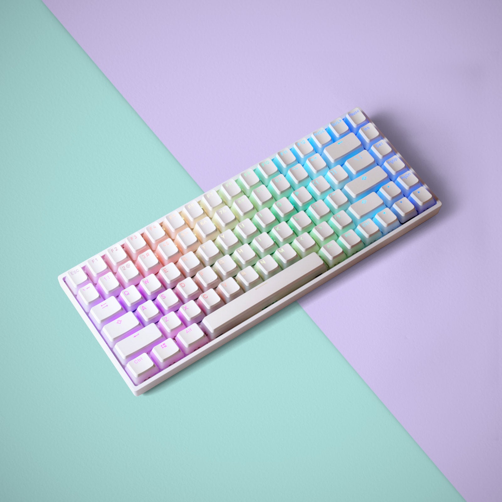 Keycapy white pudding podświetlenie RGB