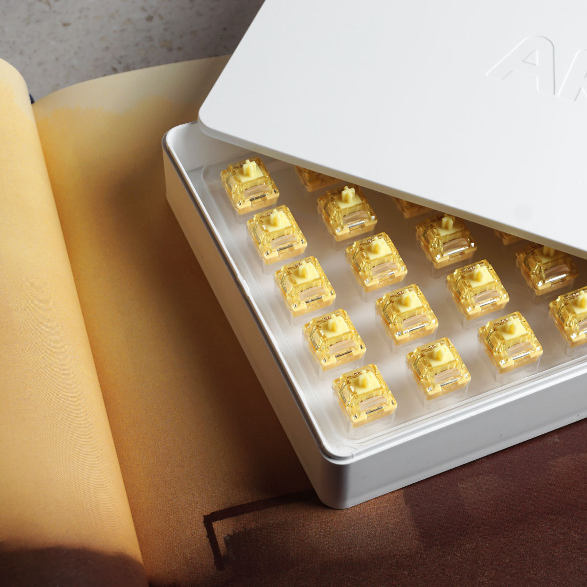 Switche Akko V5 Creamy Yellow Pro